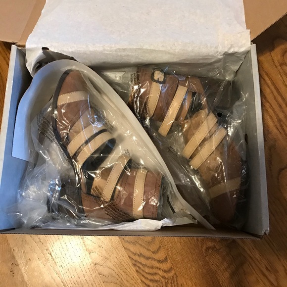 Independent Boot Company, size 7.5 - Picture 6 of 7